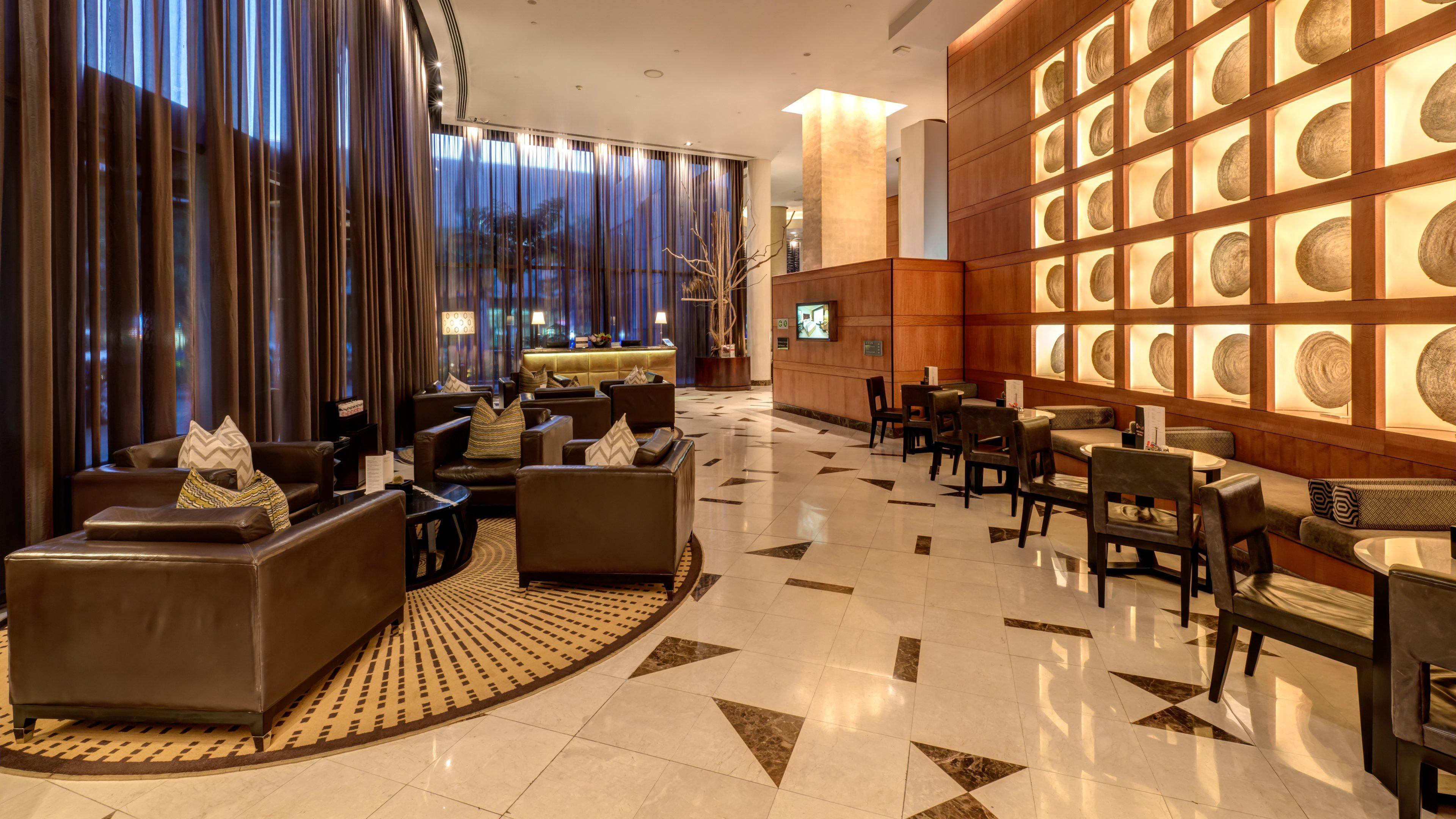 Intercontinental Johannesburg Or Tambo Airport Hotel By Ihg Kempton Park Extérieur photo The lobby of the hotel