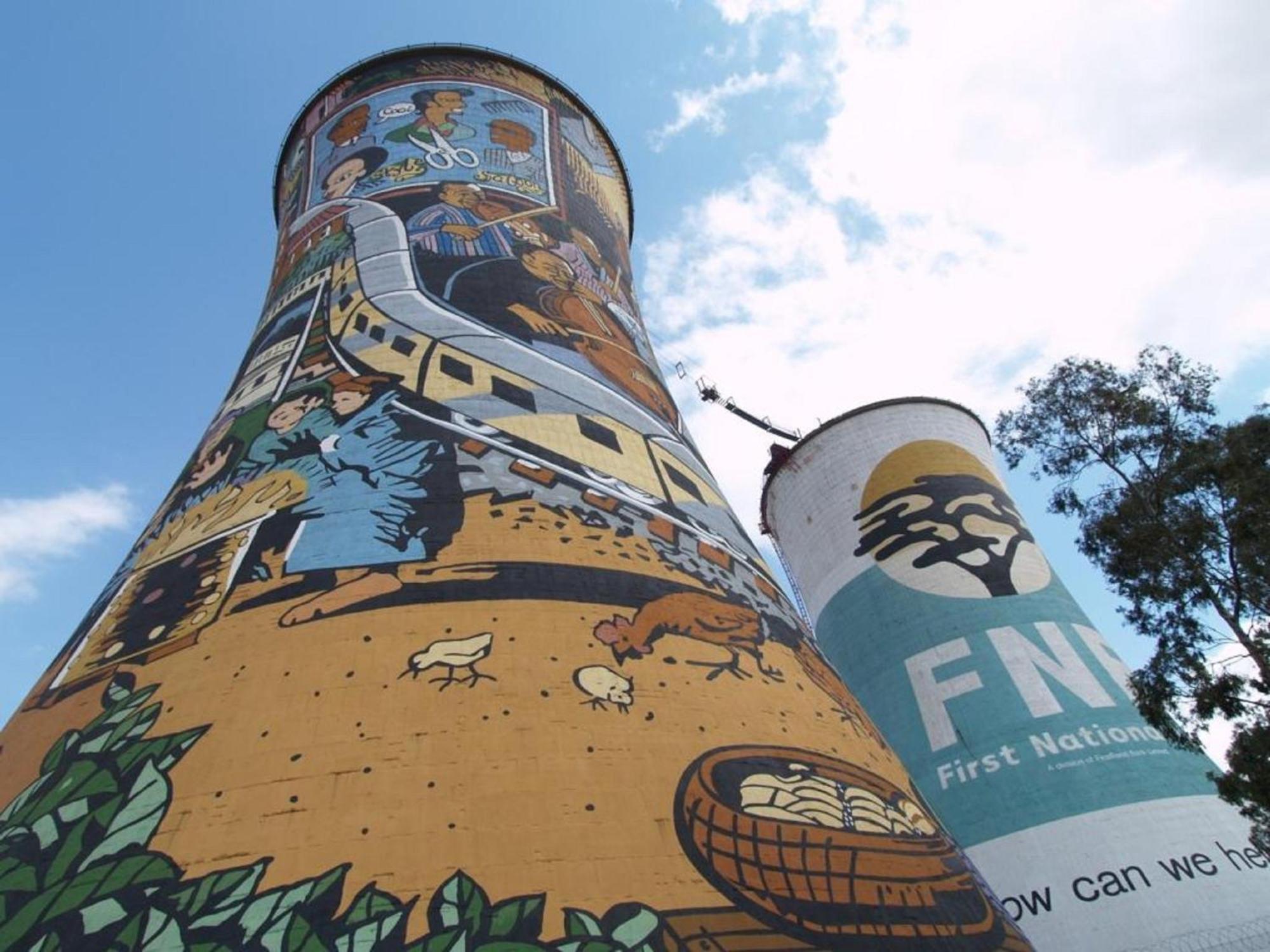 Intercontinental Johannesburg Or Tambo Airport Hotel By Ihg Kempton Park Extérieur photo The two silos at the brewery